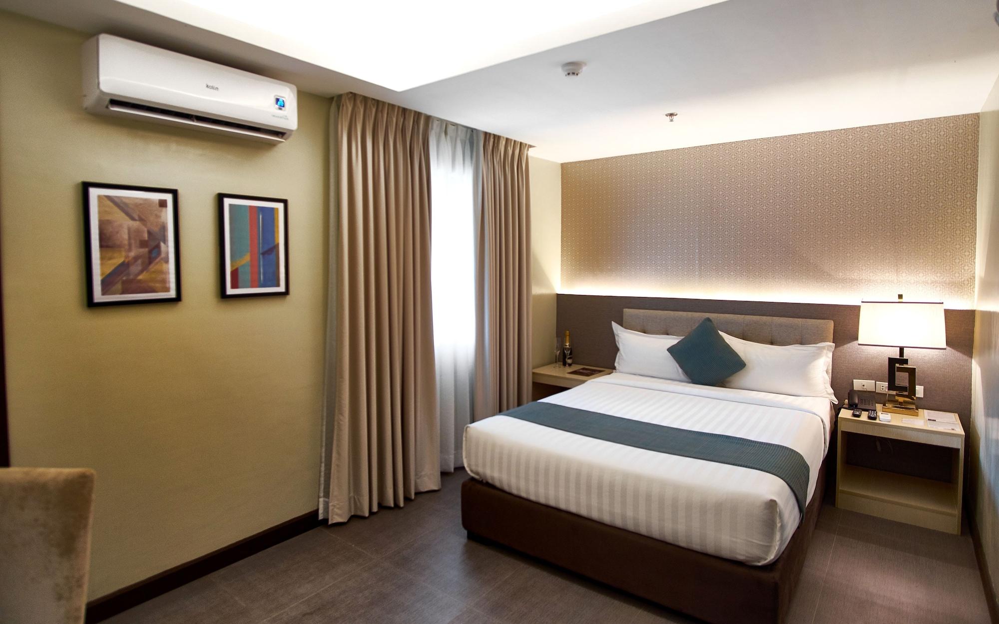 J7 Hotel Iloilo City Exterior foto