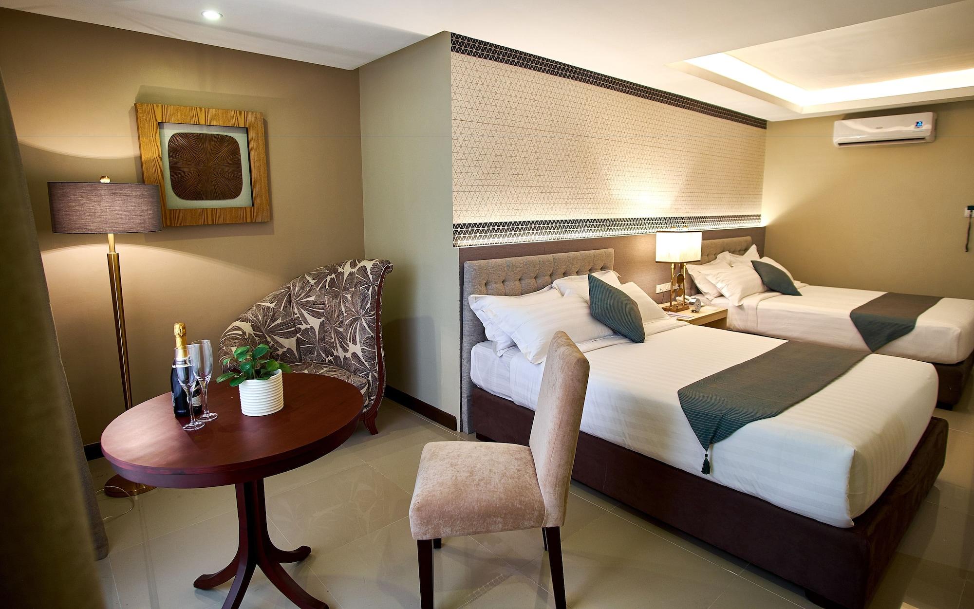 J7 Hotel Iloilo City Exterior foto