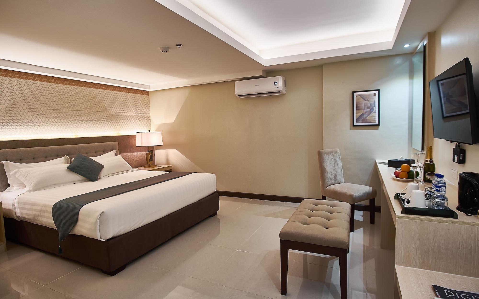 J7 Hotel Iloilo City Exterior foto