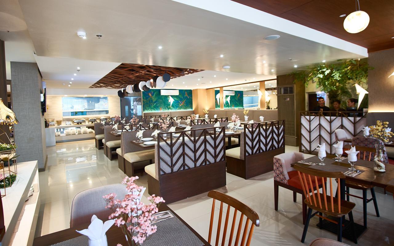 J7 Hotel Iloilo City Exterior foto